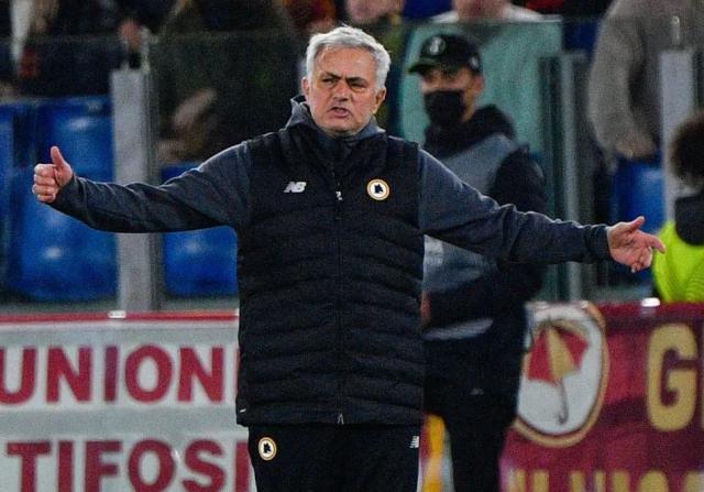 Kaiyuan Cards Game-穆里尼奥：两点球漏判清晰无误 因裁判丢了太多分